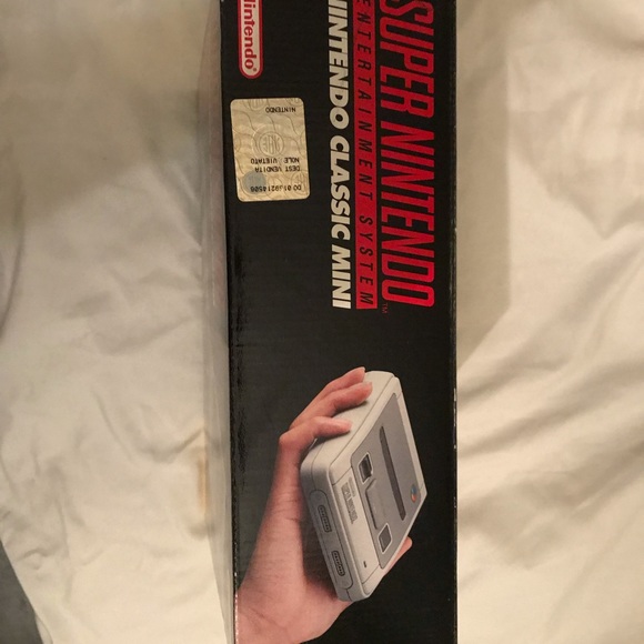 NIB Super Nintendo Mini Classic (SNES) EU Version - Picture 3 of 5